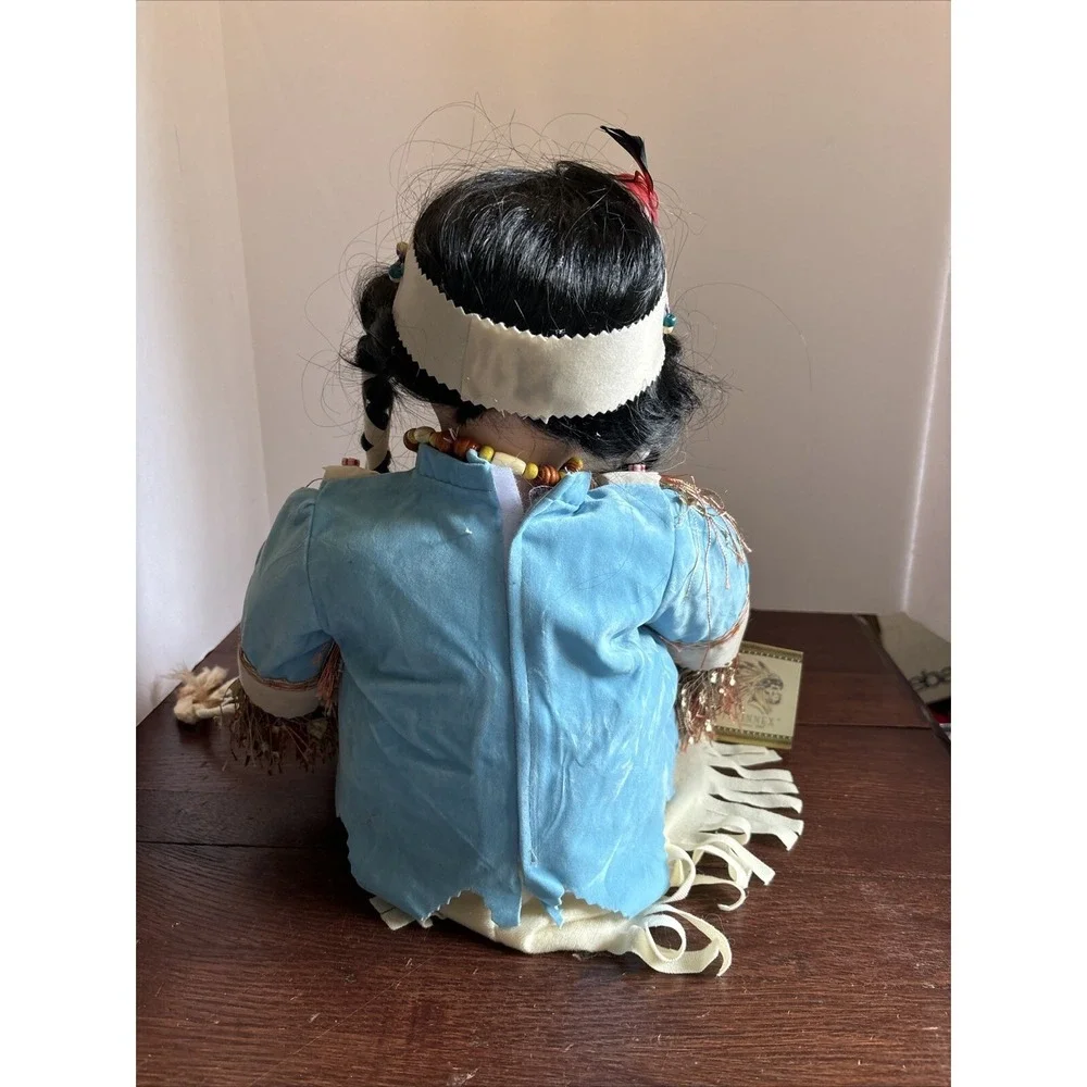 Kinney Doll Native American Taigi 845/2,500 Dreamcatcher, Blanket  25